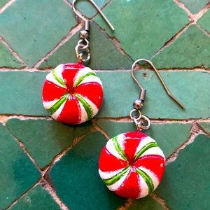 Fun little pierced Christmas candy earrings kitsch